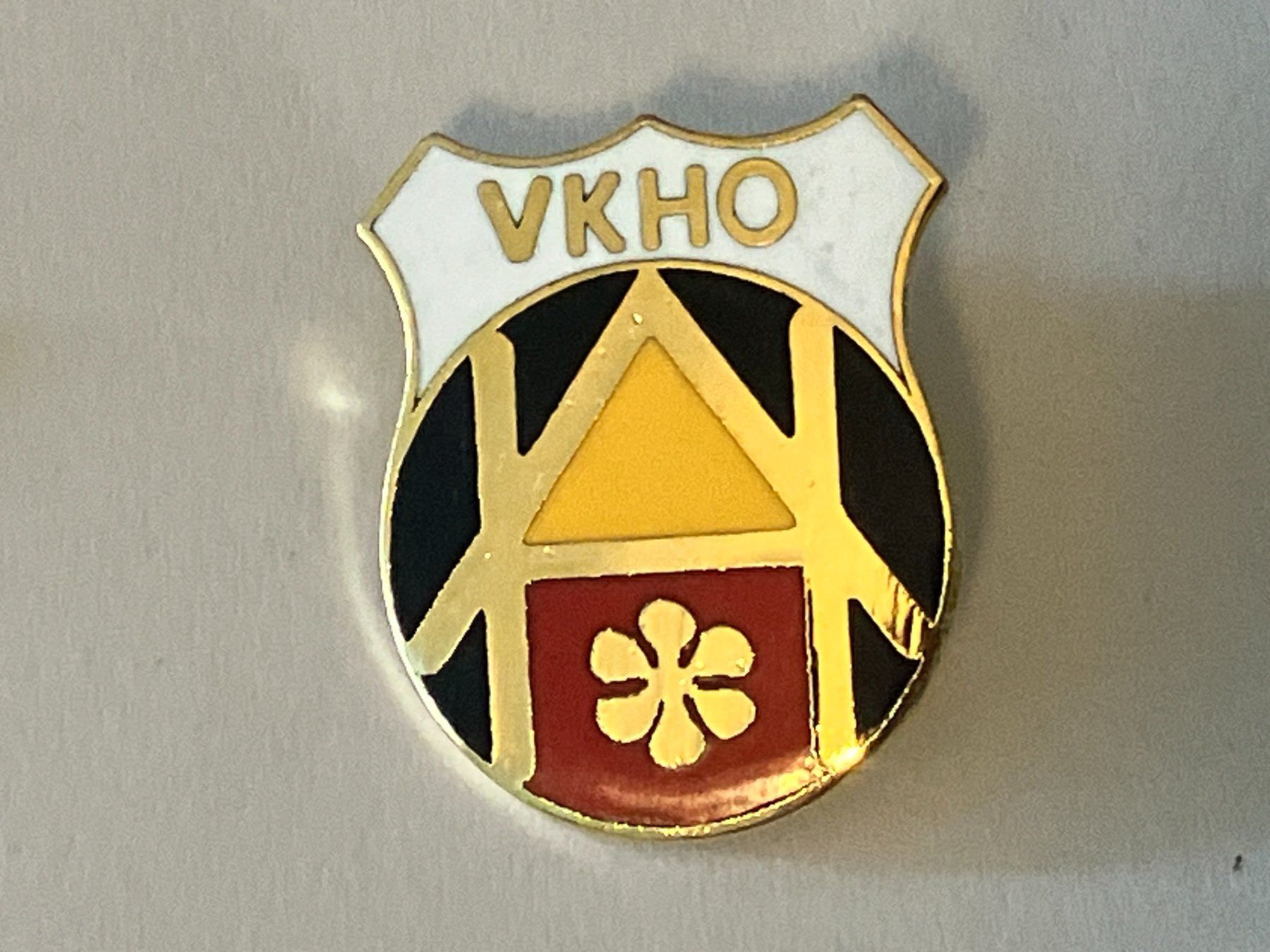 Plaquettes & Badges: 1 Pin VKHO – D'occasion à Basel par djwwpp