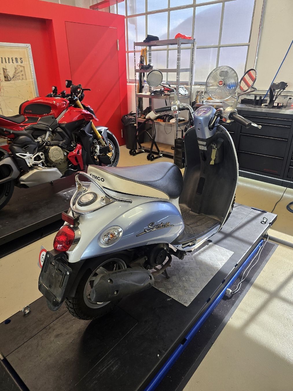 Kymco Scooters: Kymco Sento 50 – Defekt aus Zizers von Ritsch-Motors 1
