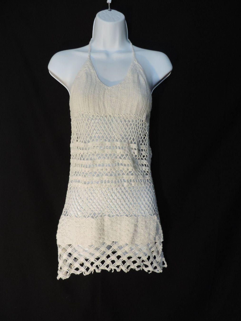Robes: robe crochet blanc – D'occasion à Genève par Axelle333