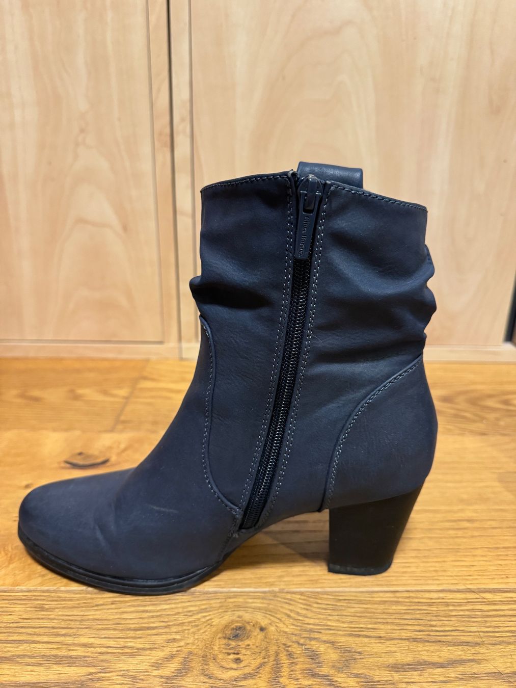 Scarpe da donna: Schuhe – Usato da Hildisrieden venduto da lau_hxg8 1