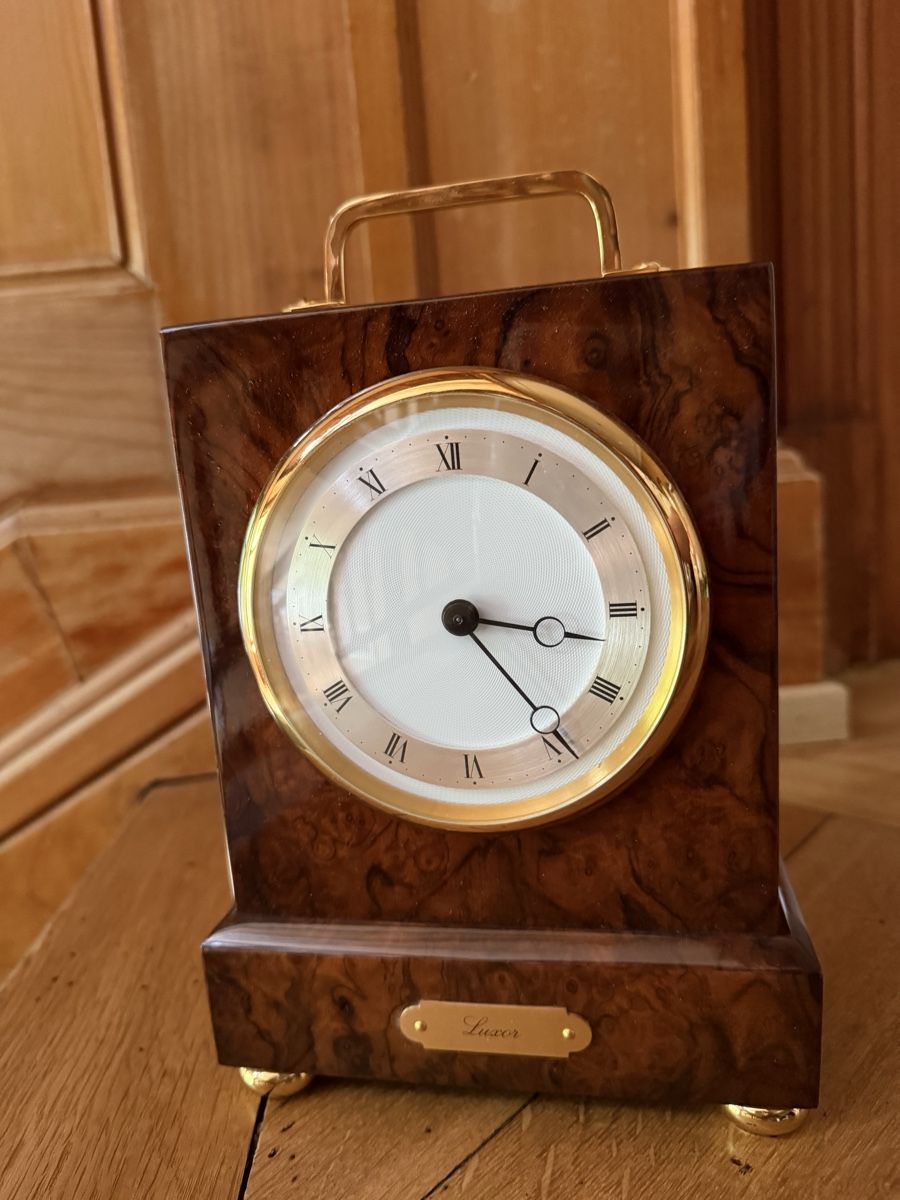 Luxor Orologi da terra & Orologi da parete: Tischuhr Luxor NOS – Nuovo e nell'imballaggio originale da Schaffhausen venduto da oscarstahelag 1