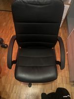 Bürostuhl schwarz Leder optiksehr guter zustand