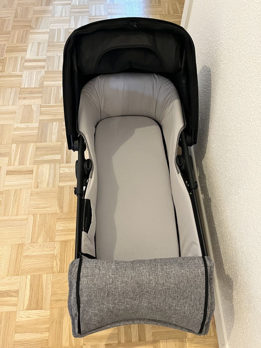 Bugaboo Carrozzine: Bugaboo Fox2 Stroller grey & black – Usato da Küsnacht ZH venduto da hmrlindvall 6
