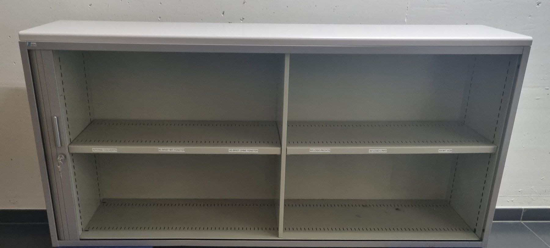 Armadi: Querrolladenschrank LISTA – Usato da Dübendorf venduto da topo73 1