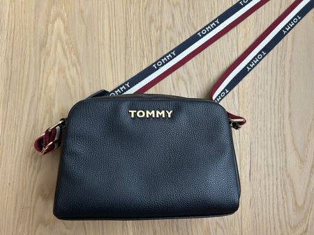 Tommy Hilfiger Handtasche, neuwertig, schwarz, Top!