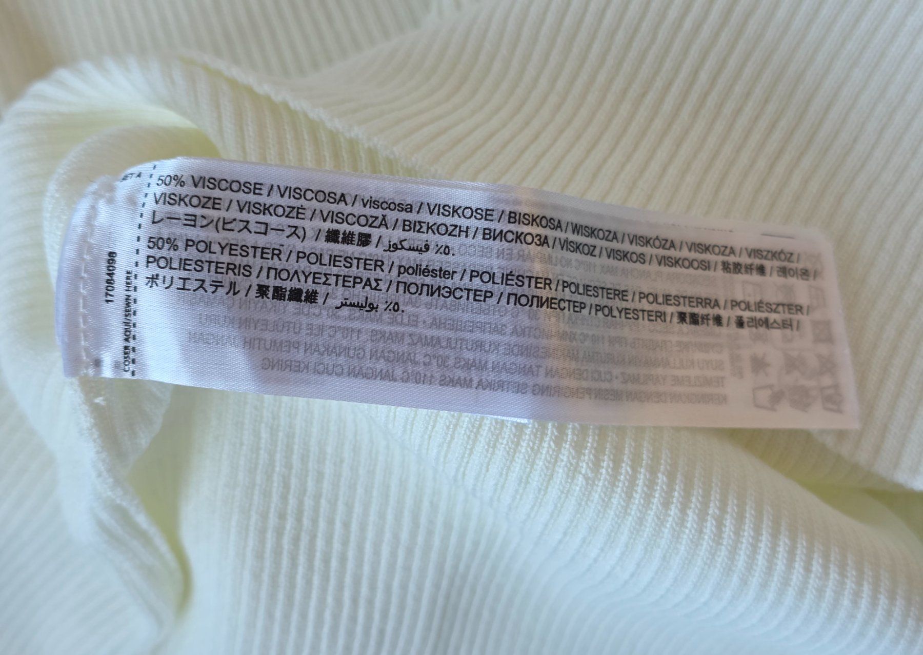 Mango Maglioni & Felpe: M 38 MNG feiner Rippstrick Pullover V-Ausschnitt écru – Usato da Dürnten venduto da Bachtelsurfer 7