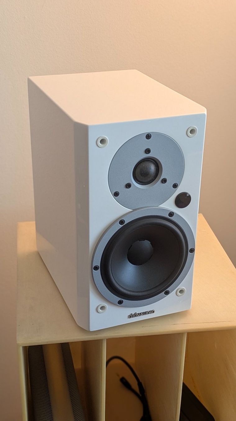 Dynaudio Haut-parleurs: dynaudio xeo 3 – D'occasion à Basel par clear 2