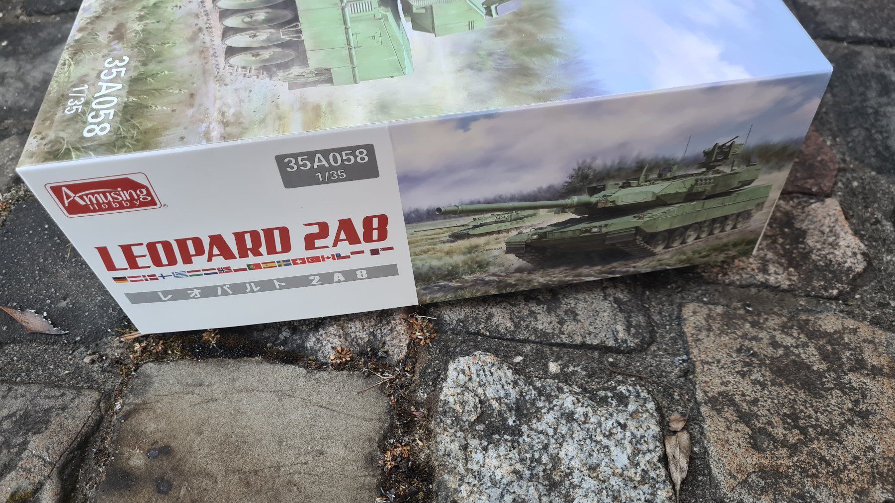 Modellbausätze & Standmodelle: 1:35 Leopard 2 A8 - Amusing Hobby 35A058 – Gebraucht aus Bassersdorf von jackbmw 1