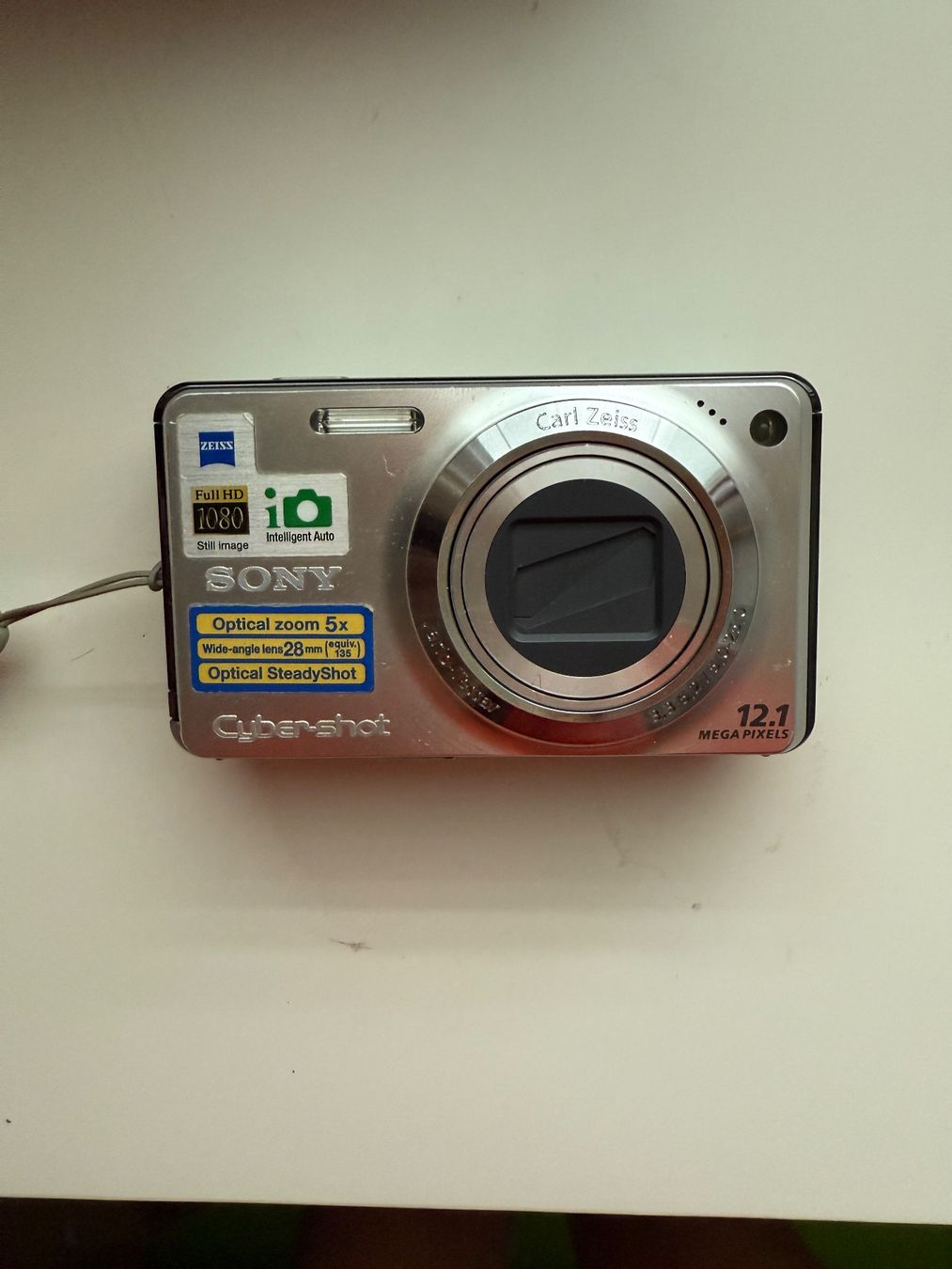 Appareil photo numérique Compact SONY DSC-W810 Noir - CCD 20 MP Zoom 6x - Appareil Photo