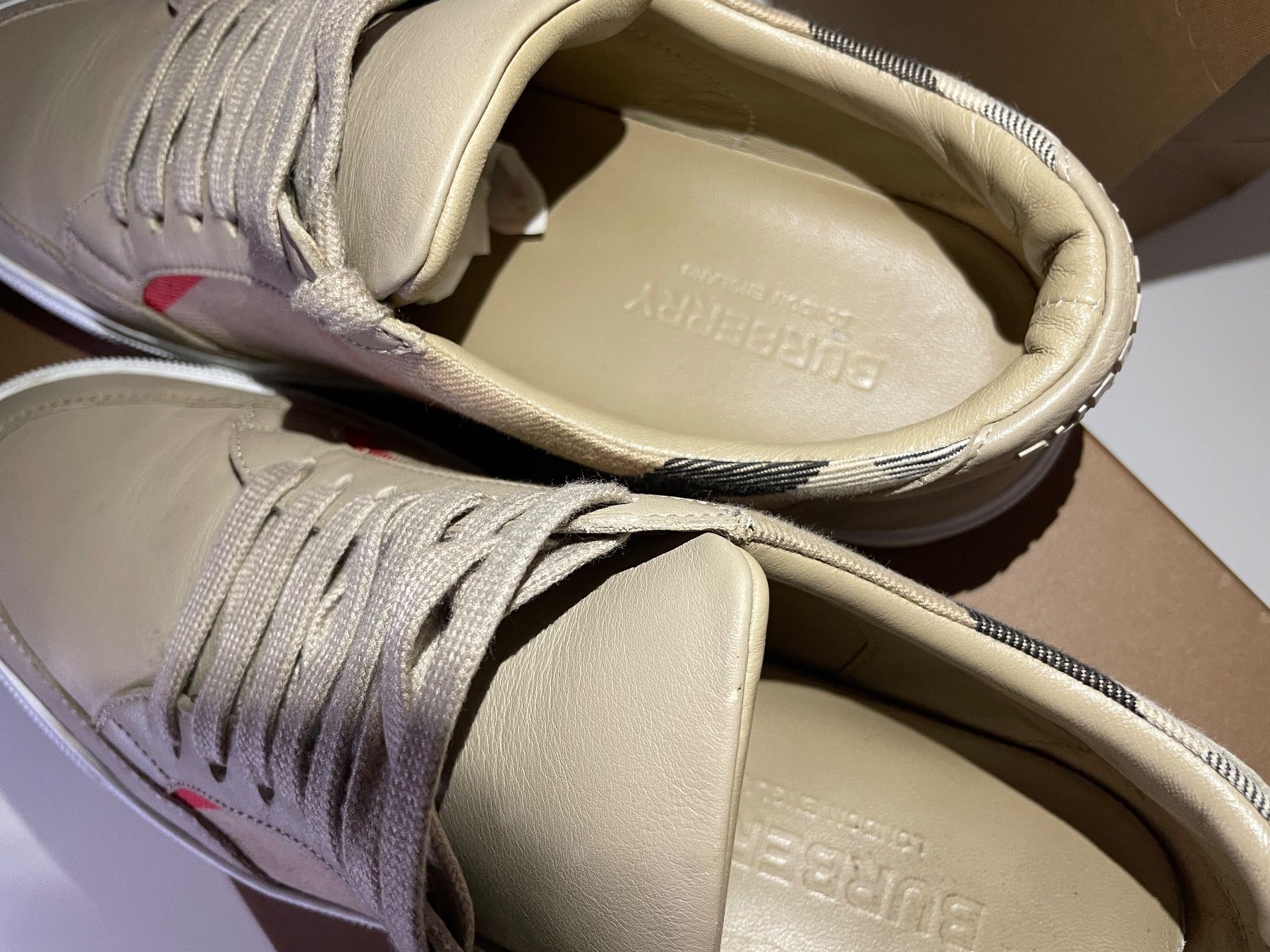 Burberry Scarpe da uomo: Burberry leather sneakers size: 39-40.Perfect condition – Usato da Wollerau venduto da Vinagoni 7