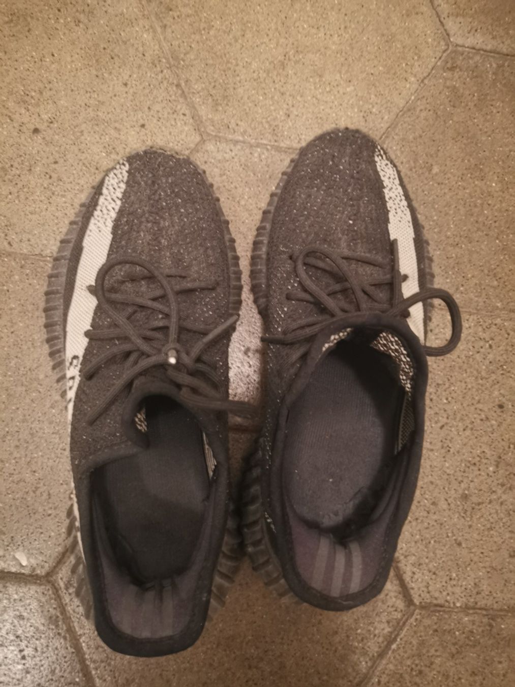 Adidas Scarpe da uomo: shoes YEZZY Boost 42 – Usato da Bern venduto da cwa_p82l 1