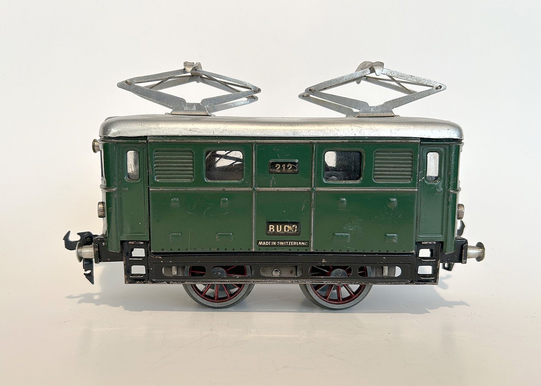 Buco Modellini di ferrovie: Buco Uhrwerk E-Lok ll – Usato da Uster venduto da colmo 2