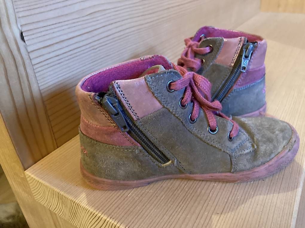 Schuhe für Mädchen: Gefütterte Schuhe Mädchen Gr.28 – Gebraucht aus Brunnadern von Bumlebee 2