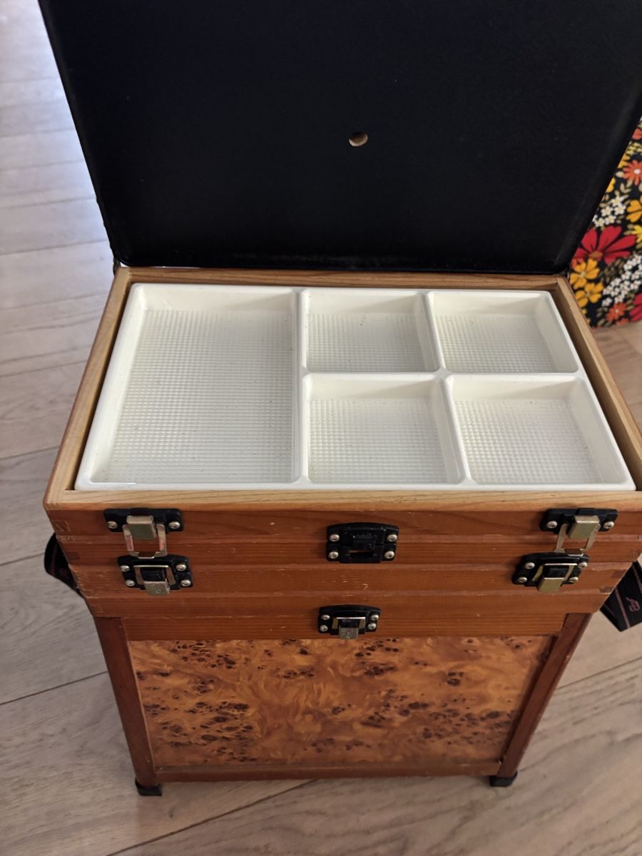 Sgabelli: Tabouret de pêche avec rangements – Usato da Estavayer-le-Lac venduto da bde_mc5x 2