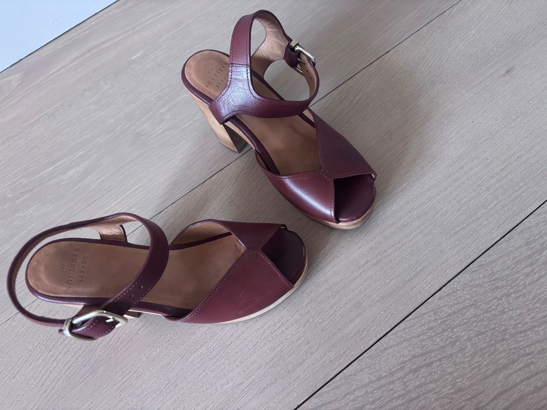 Sezane Scarpe da donna: Sandalen Sézane Grösse 35 – Nuovo (secondo la descrizione) da Zürich venduto da Brocante1 3