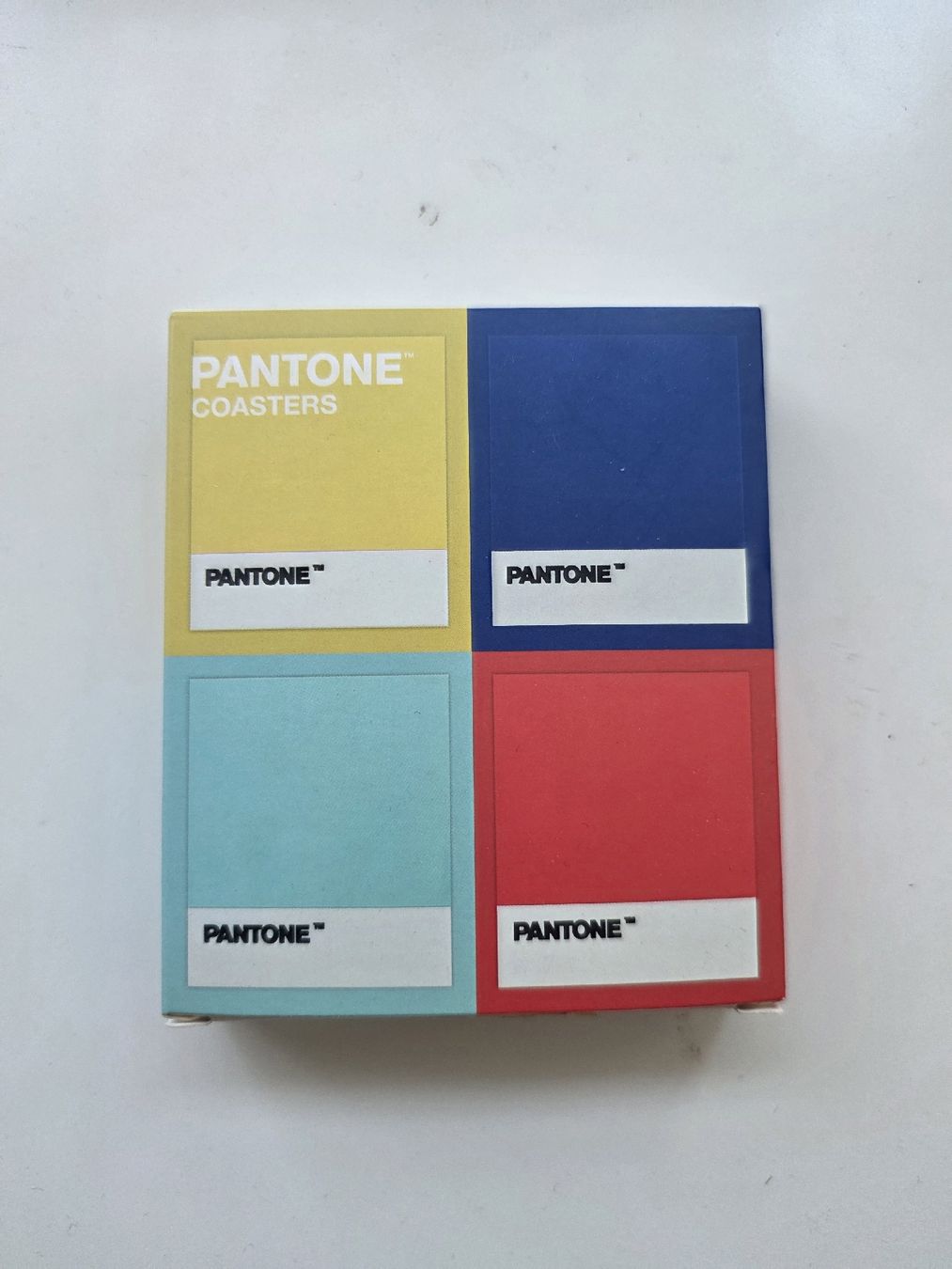 Teli da bagno: Pantone Badetuch und Coaster Set – Nuovo (secondo la descrizione) da Genève venduto da tacoma08 1