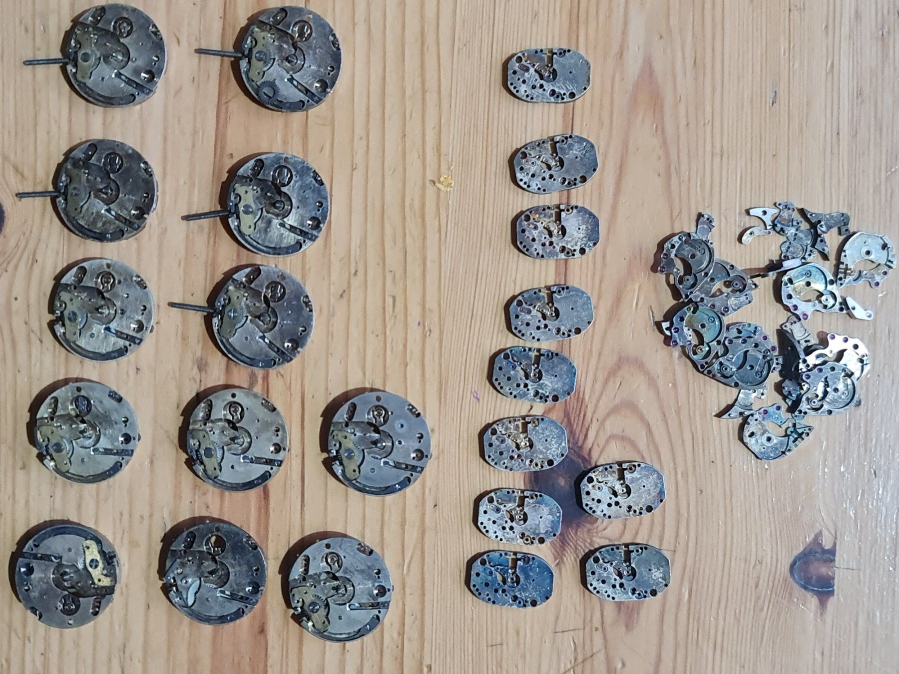 Orologi: Uhrwerke Lot, Defekt – Difettoso da Winterthur venduto da Hai6 1
