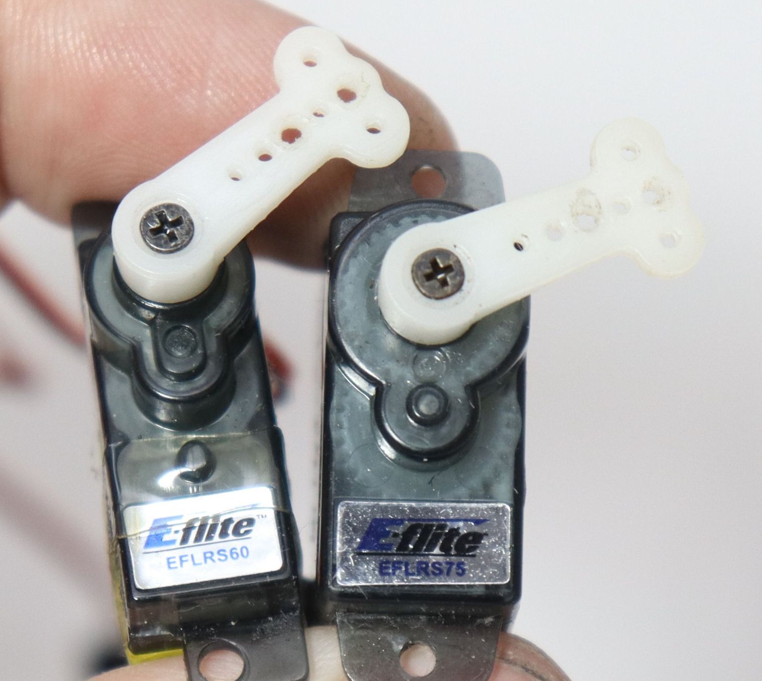 RC Modellbau: diverse Micro Servo 19 Stück – Gebraucht aus Frick von volvo850driver 3