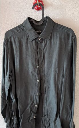 Edles Leinenhemd von Massimo Dutti zu verkaufen.