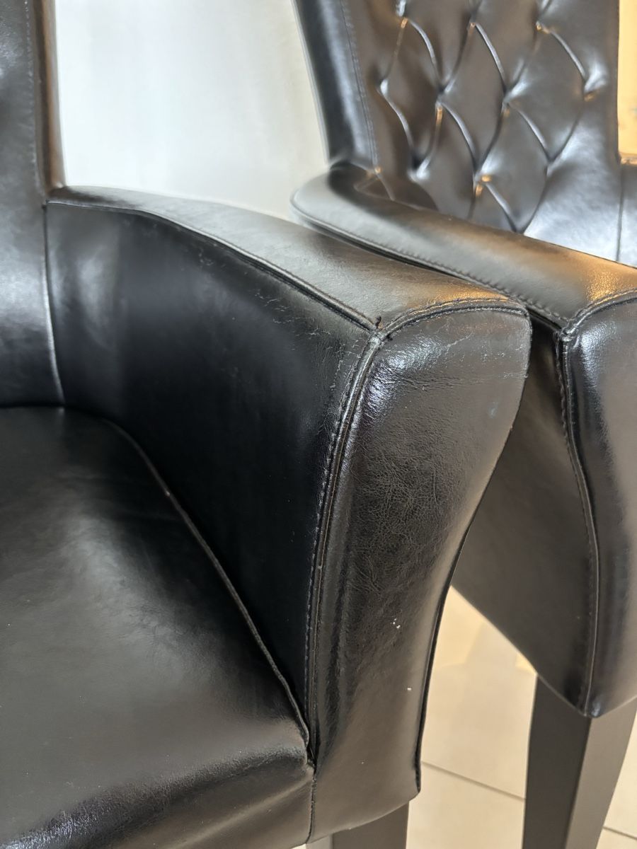 Pfister Stühle: Leder Polsterstuhl schwarz 2 Stck. – Gebraucht aus Tuggen von TG_SZ 6