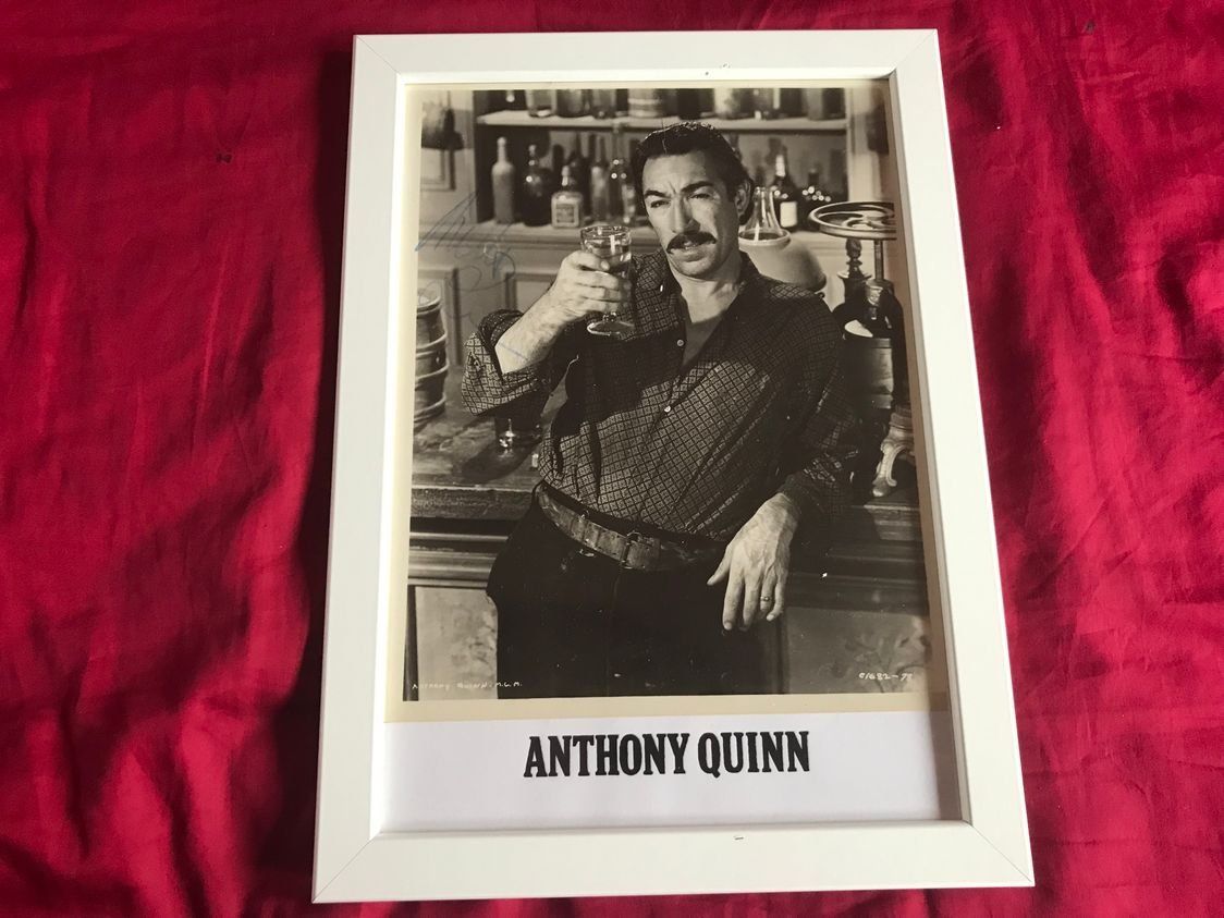Autogramme: ANTHONY QUINN - handsigniertes & eingerahmtes Grossfoto COA – Gebraucht aus Stallikon von Hollywood7 3