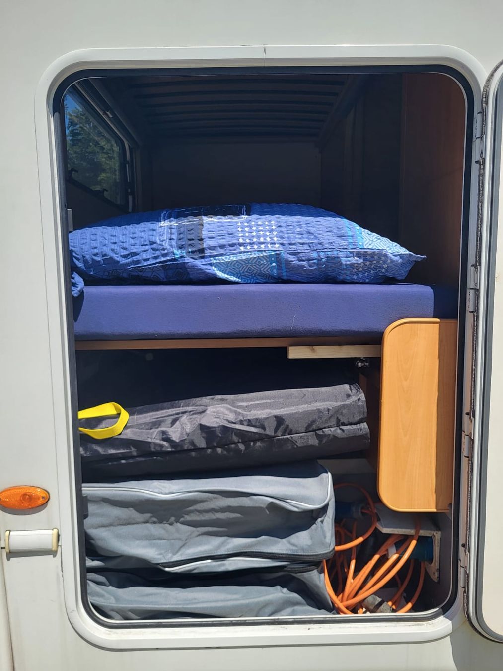 LMC Veicoli da campeggio: Wohnmobil Alkoven LMC A651 – Usato da Gossau SG venduto da zus_wz6j 6