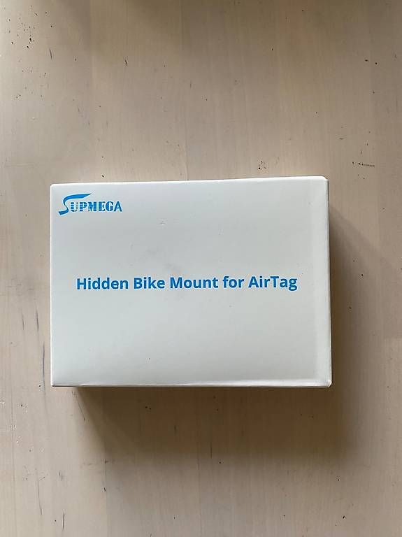 Supporti a parete: AirTag mount – Nuovo e nell'imballaggio originale da Basel venduto da nat_pry5 1