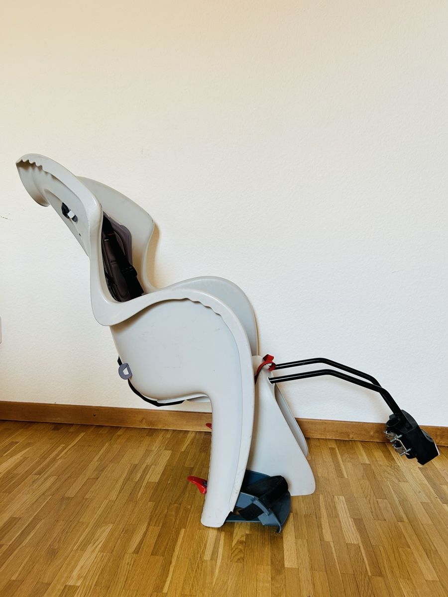 Auto-Kindersitze: Siège vélo enfants  – Gebraucht aus Gland von yke_qc2n 2