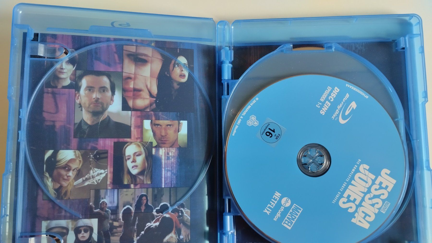 Tutti i DVDs: JESSICA JONES STAFFEL 1 BLU-RAYs – Usato da Basel venduto da Bal-Sagoth 2