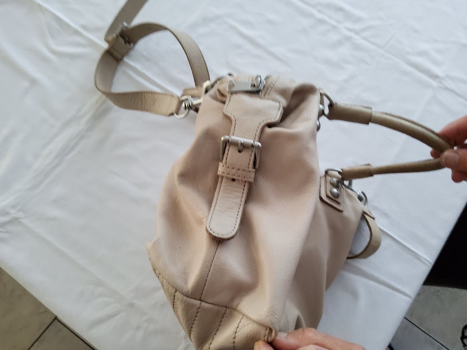 Liebeskind Borse da donna: Handtasche Liebeskind, mit Pflegeset – Usato da Oberwangen b. Bern venduto da rol_p5g6 3