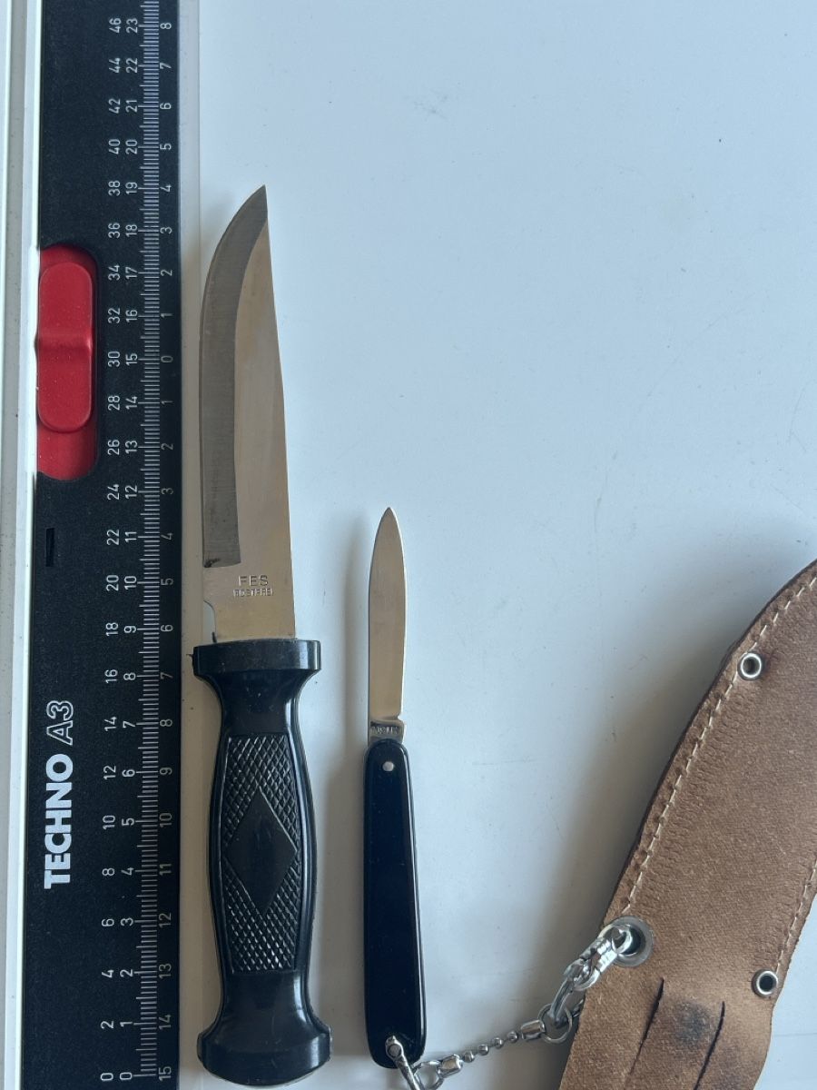 Couteaux: FES Messer mit Scheide und Piccolo Messer Set(S27) – D'occasion à Neuenhof par SchnaeppliAllerlei 5