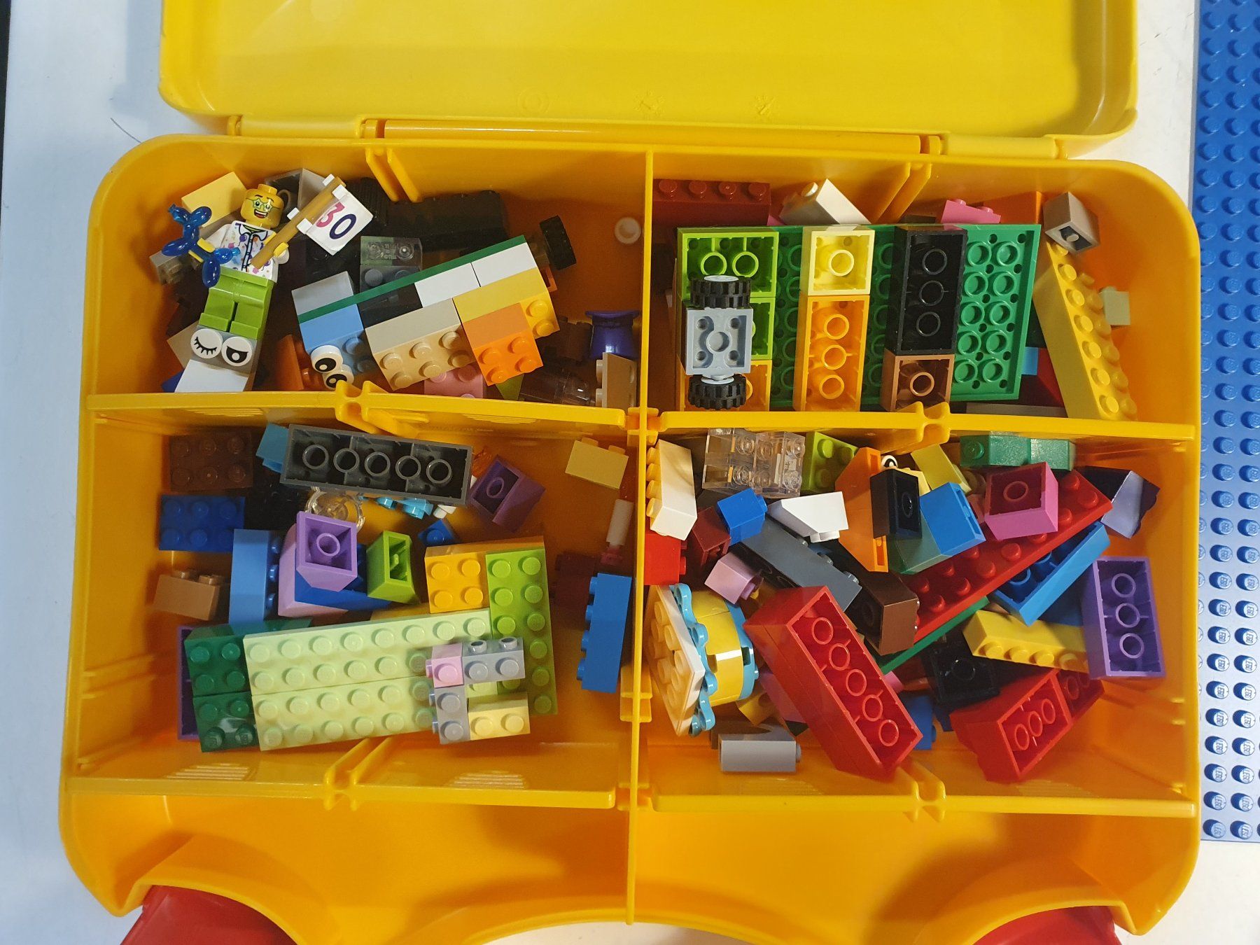 Lego Giocattoli: Legobox – Usato da Zürich venduto da loosebone 2