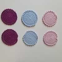 Handgemachte Untersetzer mit drei Farben