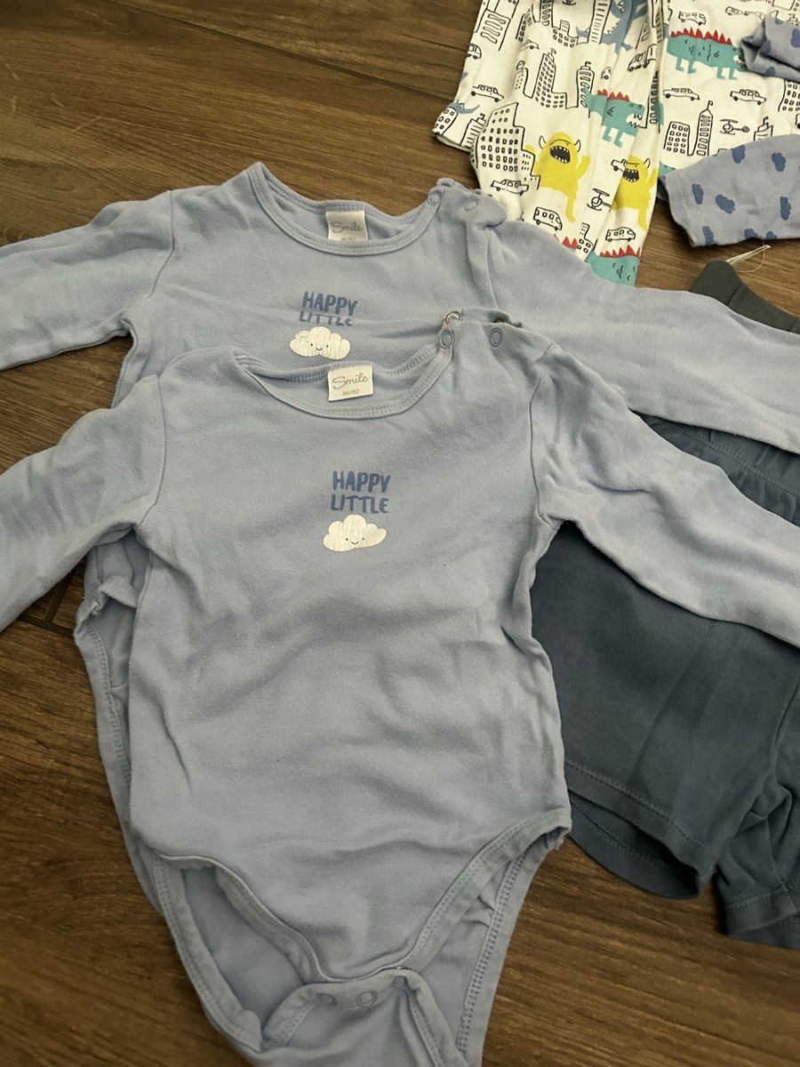Lotti & Set di vestiti: Diversi bambini 86-92 – Usato da Locarno venduto da sca_8bh7 4