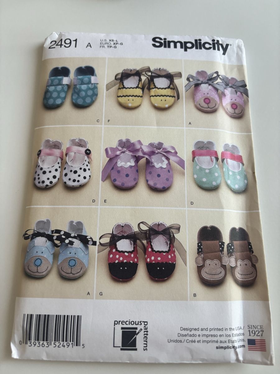 Patrons: Baby shoe sewing patterns in English  – Neuf avec emballage d'origine à Rüti ZH par lau_5yjf 2