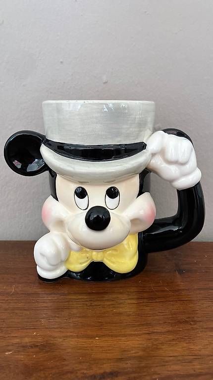 Disney Tazze: Tazza Mickey Mouse vintage – Usato da Vezia venduto da Curzio83