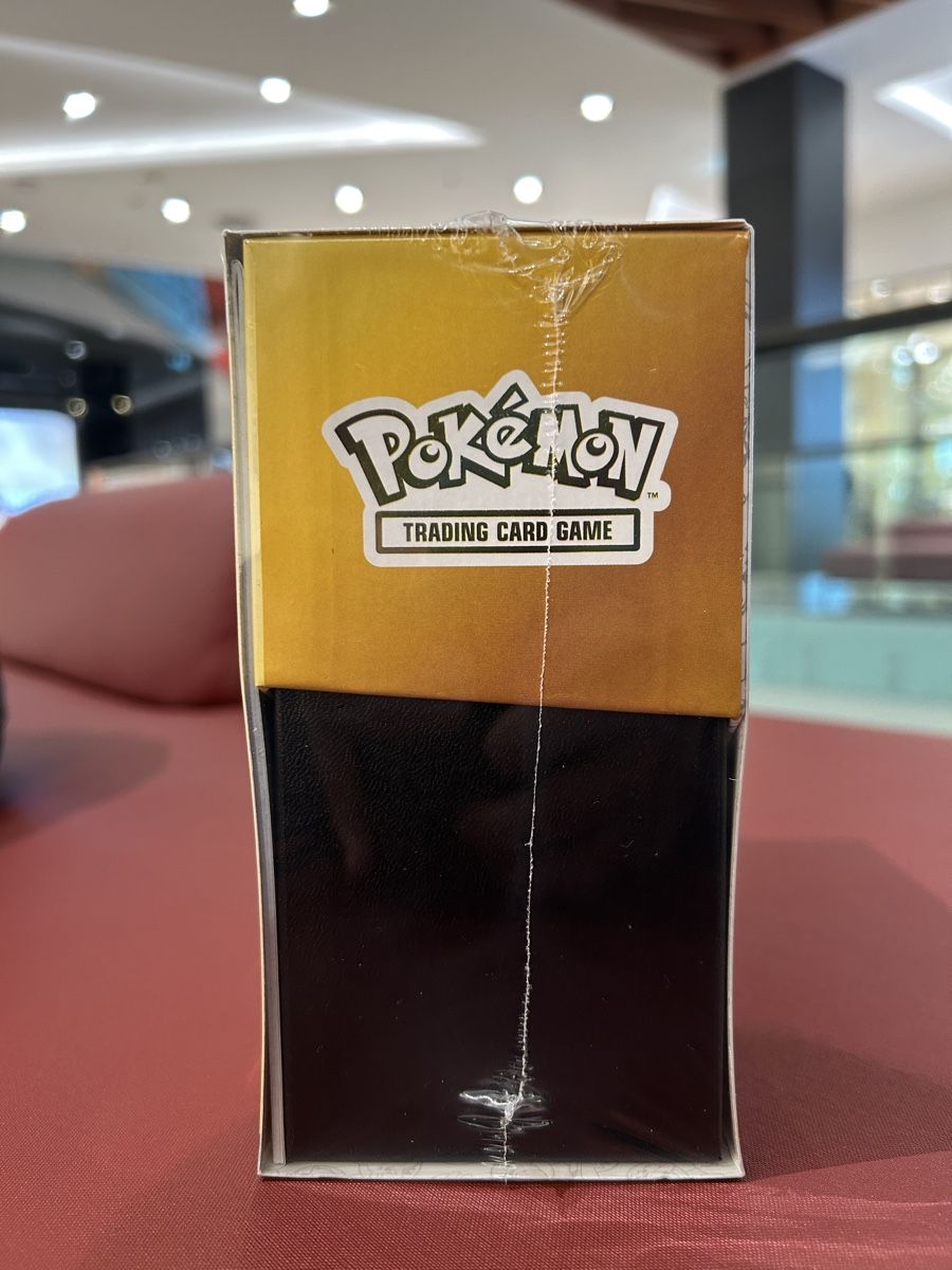 Pokémon Carte collezionabili: Pokémon ETB 30th EN – Nuovo e nell'imballaggio originale da La Tour-de-Peilz venduto da ant_9wdh 2