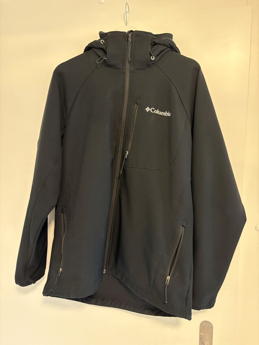 Columbia Giacche: Columbia Softshell Jacke in Grösse L – Usato da Basel venduto da Jimdrix