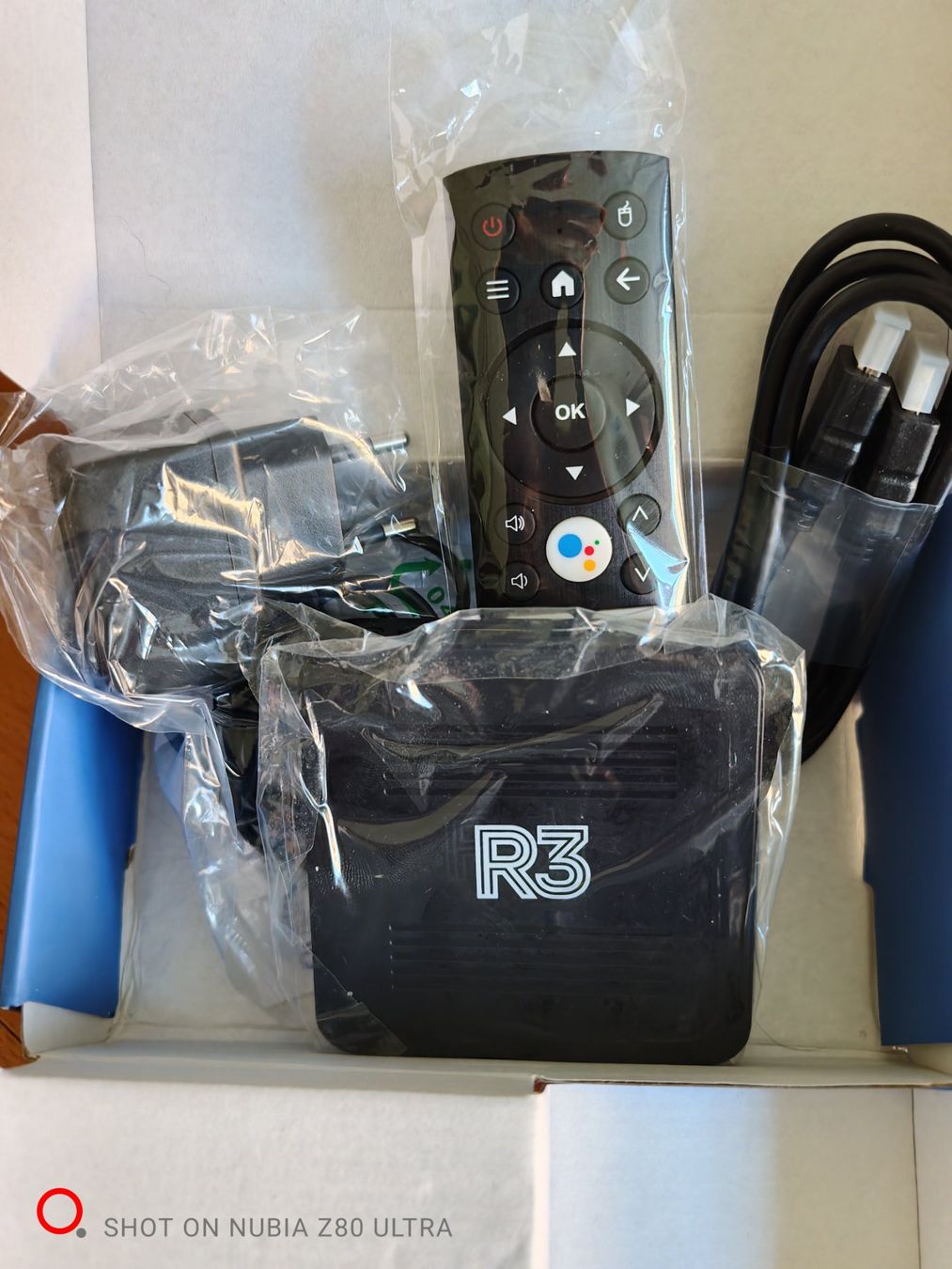 Lettore multimediale & Streamer: R3 STREAMING TV BOX ANDROID, NEU UNGEÖFFNET , ANDROID 14 , – Nuovo e nell'imballaggio originale da Biel-Bienne venduto da cioleo 3