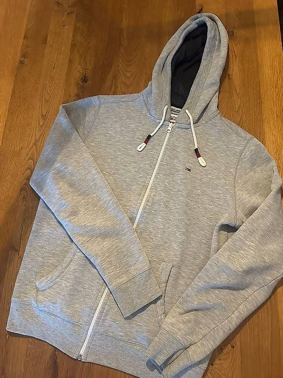 Vestes & Manteaux: Jungen Jacken Grösse S – D'occasion à Bubendorf par sar_9dgq 4