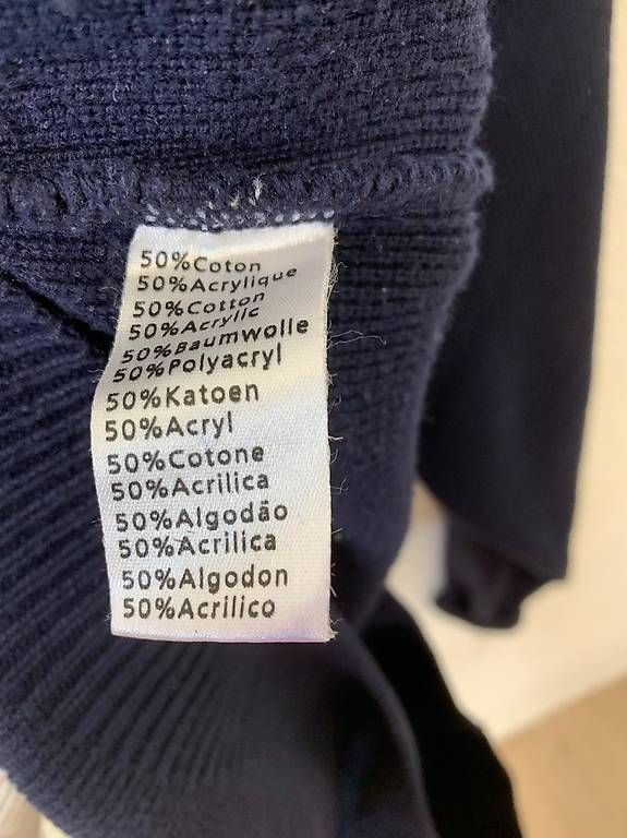 Lacoste Pullover & Sweatshirts: Vintage Lacoste Devanlay Strickpullover Grösse 6 Dunkelblau – Gebraucht aus Obernau von Arche_Noah_Brocki 3