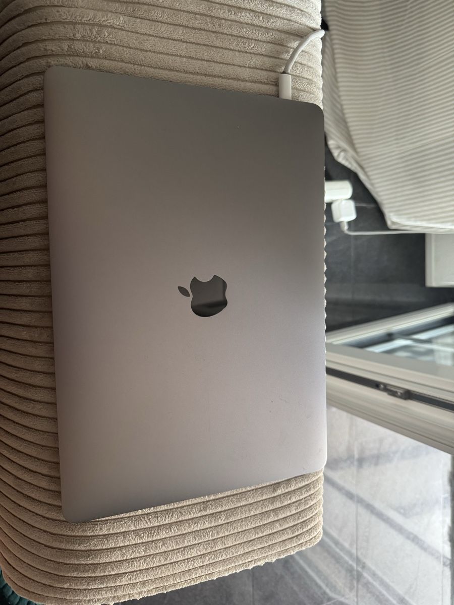Apple Notebook: MacBook Pro 13" – Usato da Liestal venduto da ves_q5rt 1