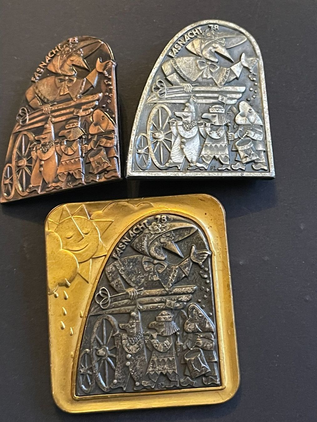 Placchette & Badge: Basler Fasnachtsplakette Satz 1978 – Usato da Aarburg venduto da glaibasel57