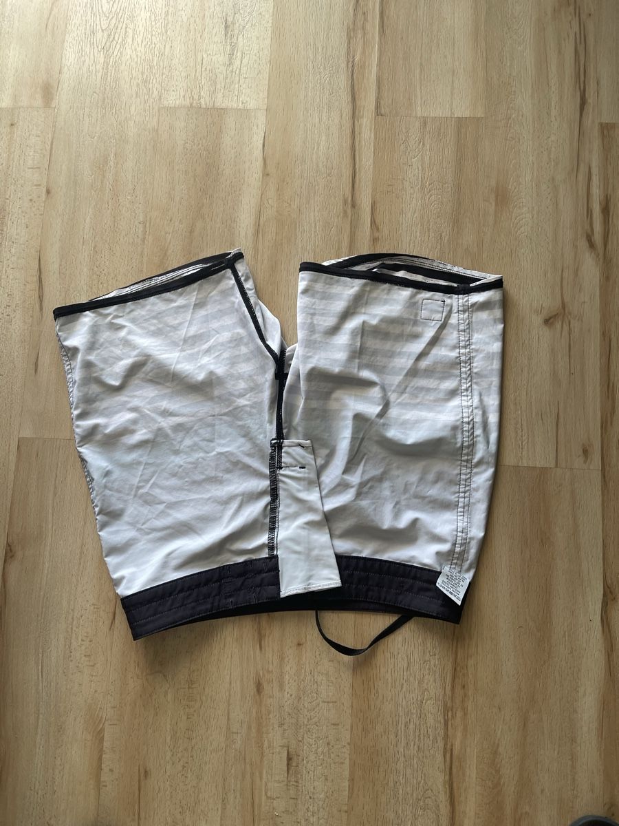Caleçons de bain: Maillot de bain Rusty taille 30 rayures  comme neuf – Neuf (Voir description) à Kloten par Vermicelles 8