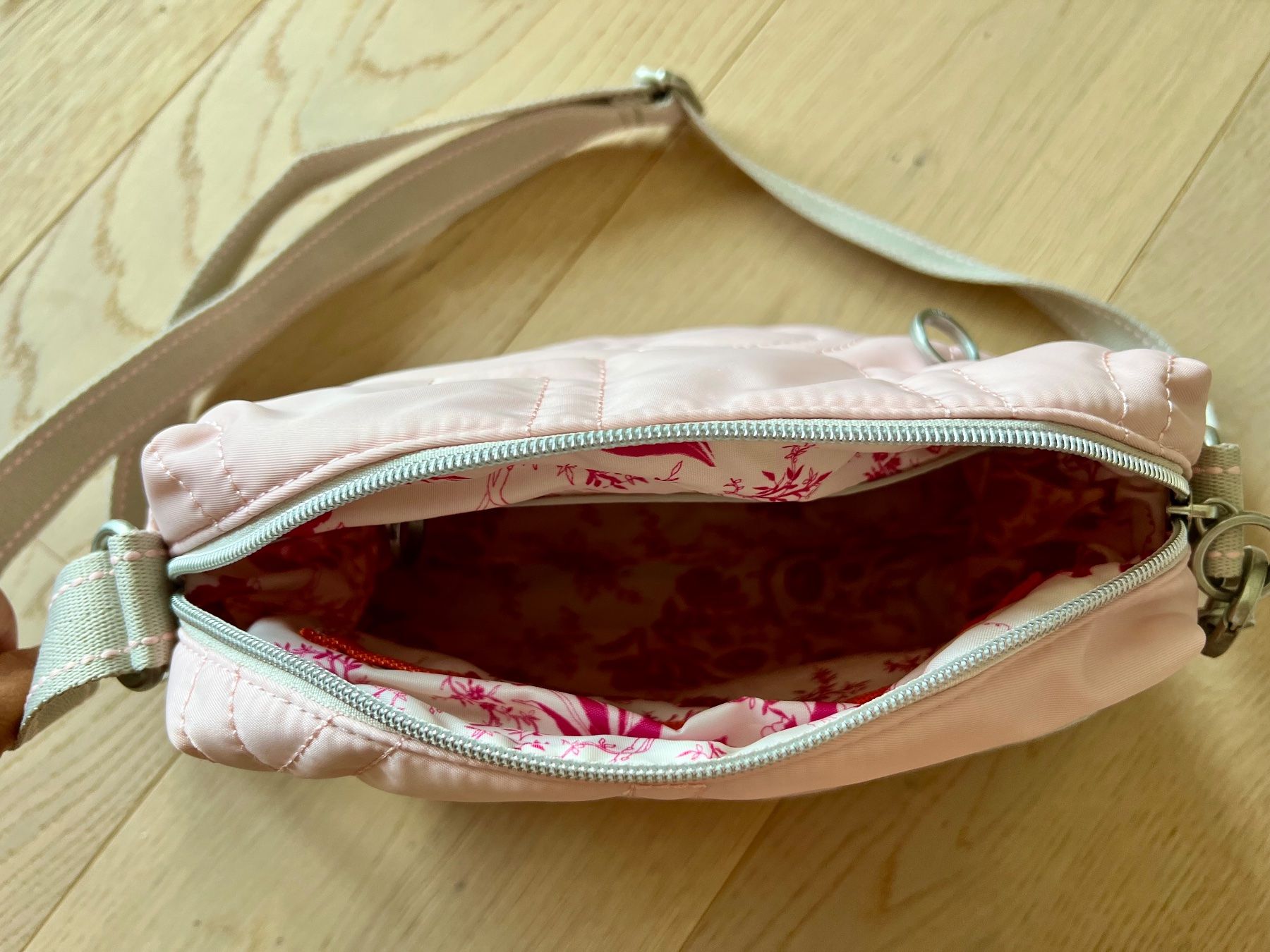 Oilily Sacs femmes: OILILY Handtasche rosa !!!NEU!!! – Neuf (Voir description) à Untereggen par alle27 2