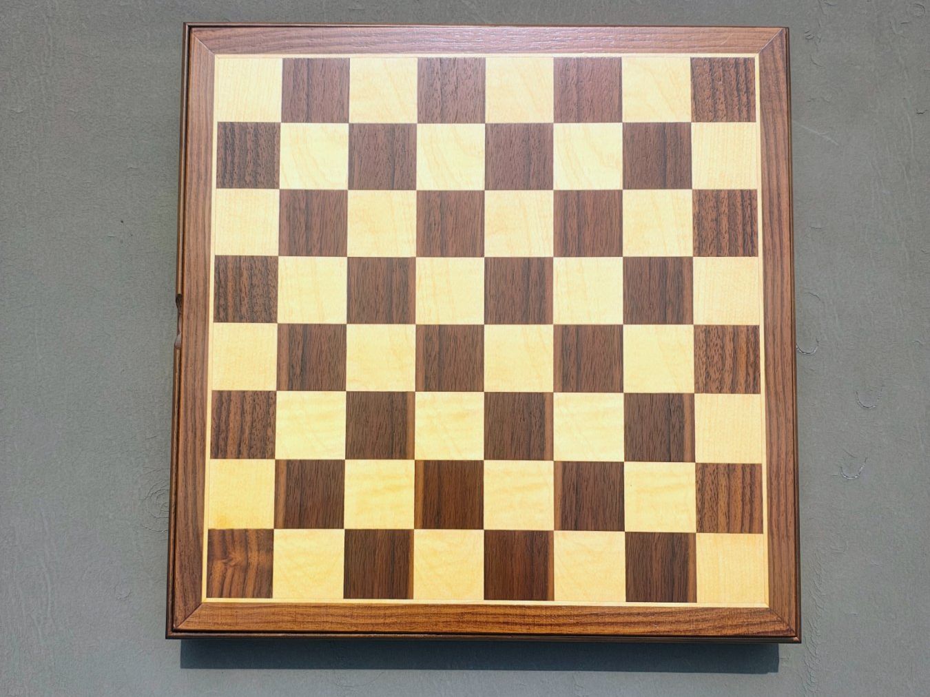 Giochi: Antike 3-in-1 Spielesammlung Schach – Nuovo (secondo la descrizione) da Trin venduto da KochGR07