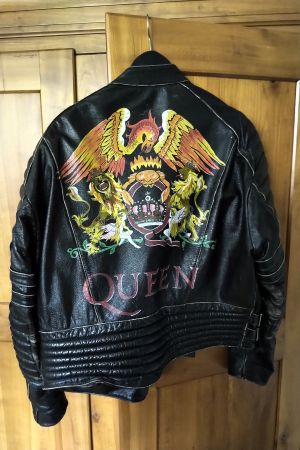Queen (Band) Lederjacke aus 1991, limitiert und signiert