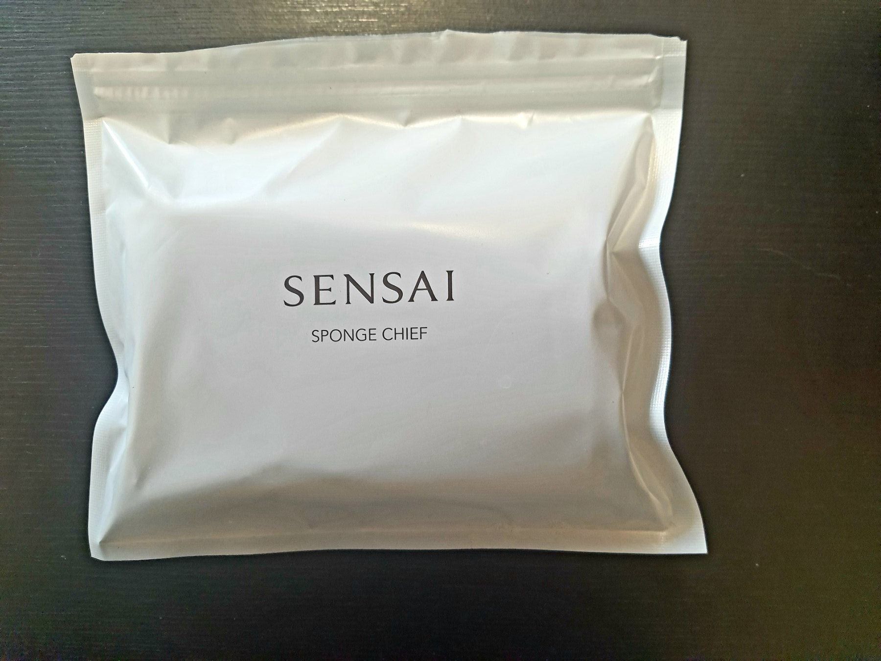 Sensai Cura del viso: Sensai Sponge Chief Pflegetuch – Nuovo (secondo la descrizione) da Zollikerberg venduto da Sell-Buy-it