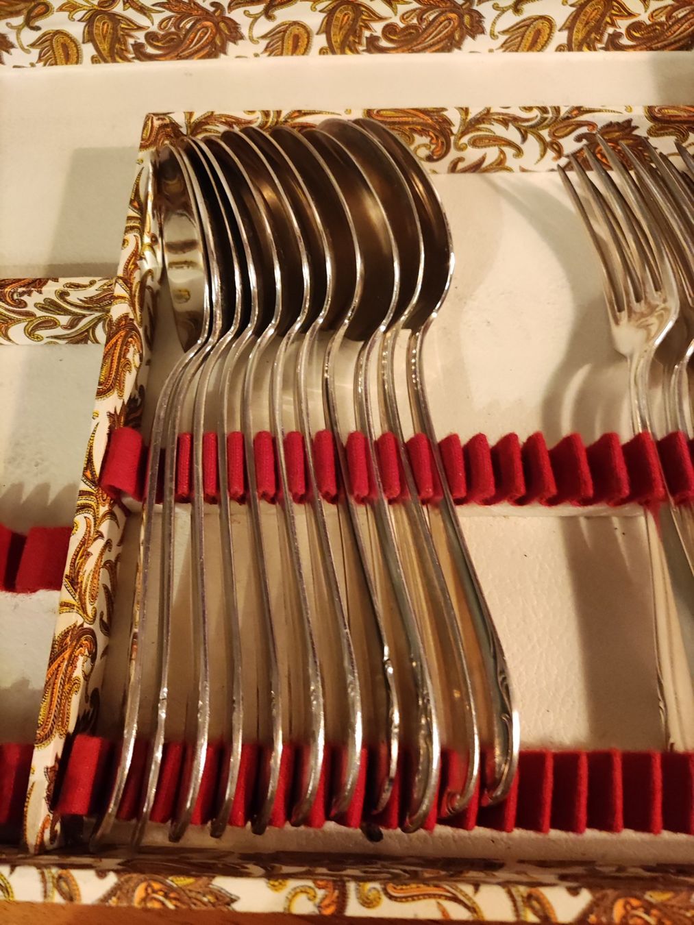Set di posate: Besteckboxen inkl.  Besteck 36 Teile versilbert – Usato da Solothurn venduto da Csw1 5