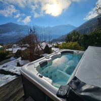 Jacuzzi/Spa Volition Gold Coast – 6 places